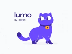Proton lanza Lumo, el asistente de IA con conversaciones totalmente confidenciales Un gato morado con grandes ojos y un collar con un ícono de candado, acompañado del texto "lumo by Proton" sobre un fondo blanco con letras y números difuminados. La imagen representa la mascota de la herramienta de inteligencia artificial desarrollada por Proton, enfocada en privacidad y seguridad digital.