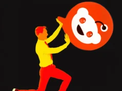 El contenido basura generado por IA está arruinando Reddit para todos Ilustración de estilo pop art donde una figura humana en colores brillantes sostiene o empuja un gran logotipo de Reddit sobre un fondo negro.